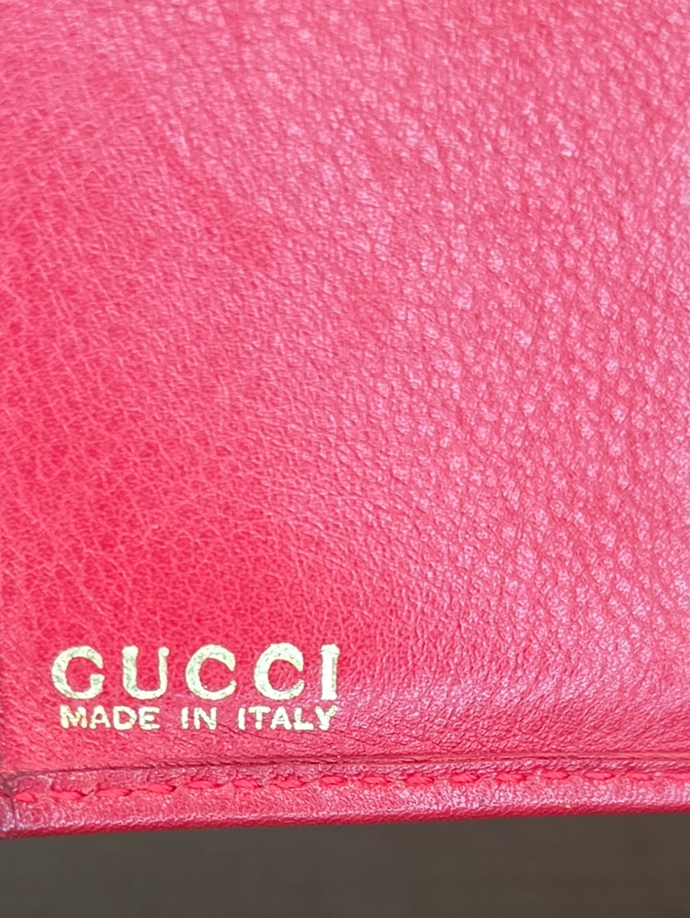 Gucci Red Leather Horsebit Bifold Wallet Vintage 1996 Gold Hardware w/ Box - Picture 10 of 16